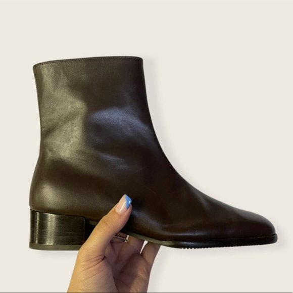 Salvatore Ferragamo brown square leather ankle boots 6 B - Picture 3 of 13